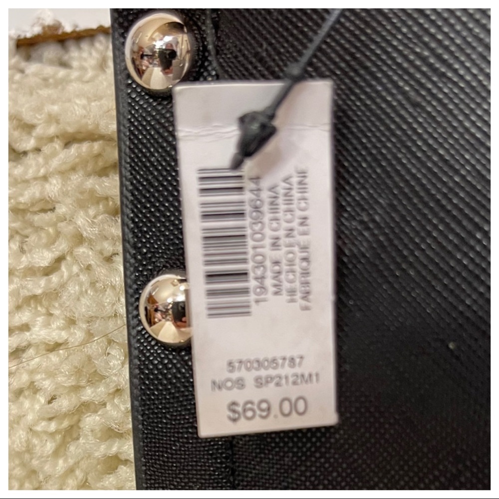 NWT! White House Black Market floral stud clutch - Picture 5 of 6